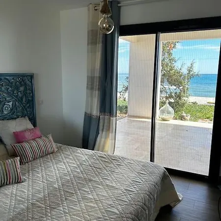 Maison Les Pieds Dans L'eau Ghisonaccia