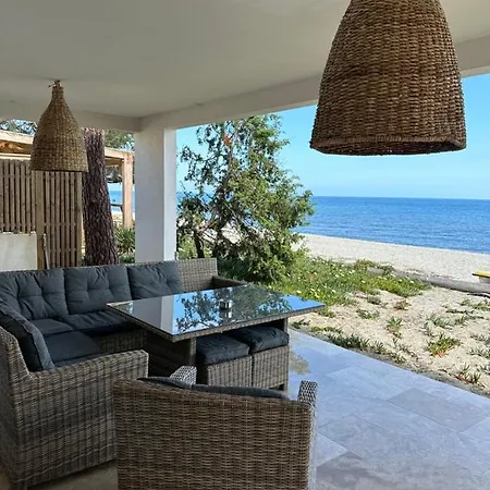 Maison Les Pieds Dans L'eau